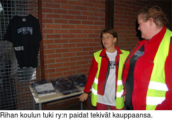 Rihan koulun tuki ry:n paidat tekivt kauppaansa.